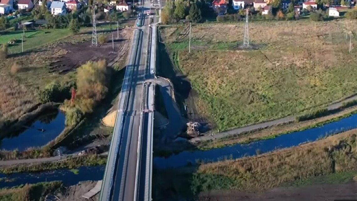 Dużo się dzieje przy tej budowie. Kierowcy czekali na wiadomość o ulicy Warszawskiej 