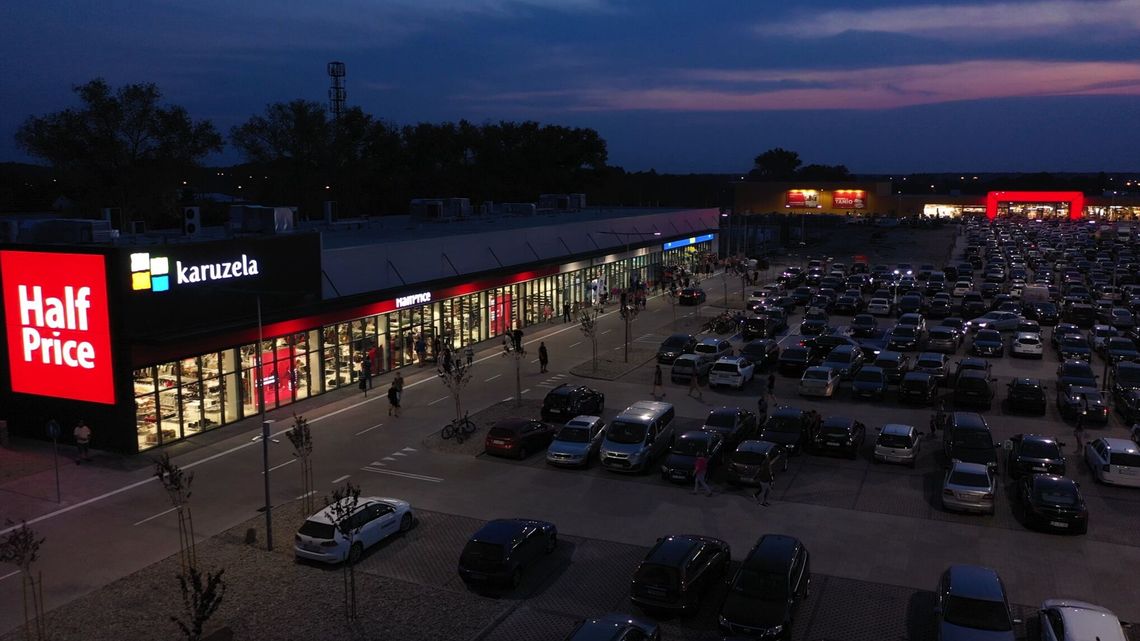 Dużo sklepów w Karuzeli. A czytelnik pyta o restaurację Dużo sklepów w Karuzeli. A czytelnik pyta o restaurację