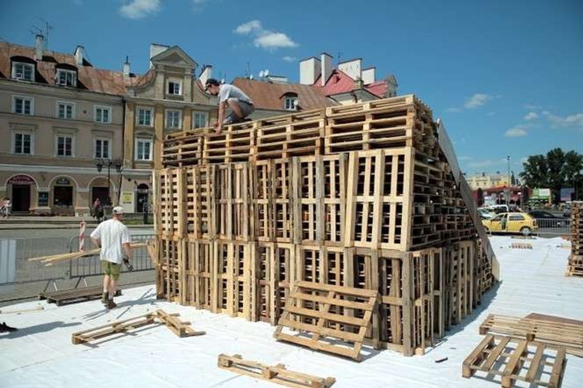 Dużo utrudnień w ruchu w centrum Lublina. Zanim wjedziesz autem dobrze się zastanów Dużo utrudnień w ruchu w centrum Lublina. Zanim wjedziesz autem dobrze się zastanów