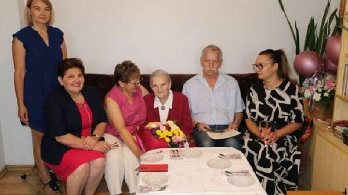 Dużo zdrowia pani Władysławo. Seniorka skończyła 100 lat