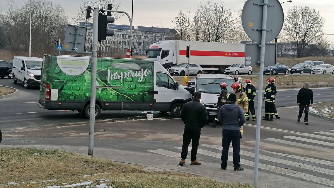 Dwa busy zderzyły się na al. Witosa w Lublinie