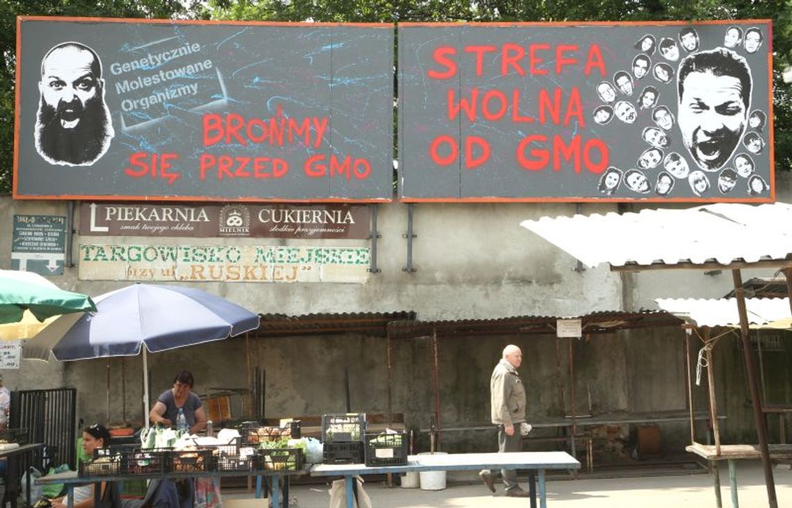 Dwa nowe billboardy przy targu na ul. Ruskiej