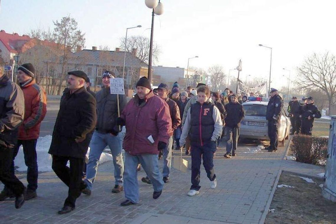 Dwa razy blokowali rondo. 44 protestujących odpowie przed sądem