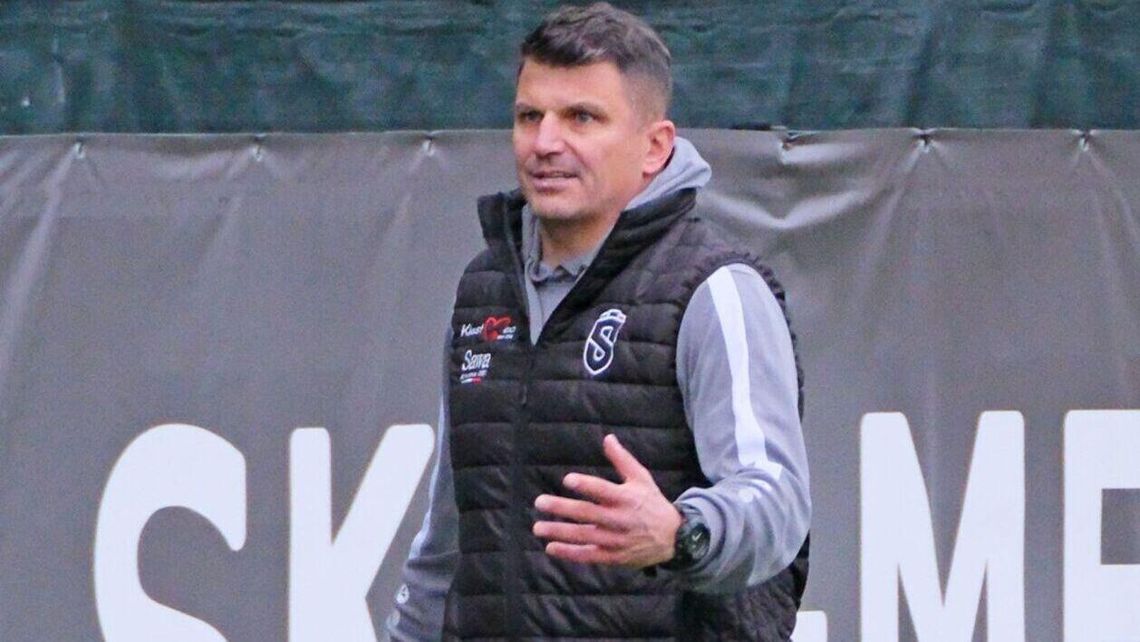 Dwa zmarnowane karne i tylko punkt Świdniczanki w Tarnowie