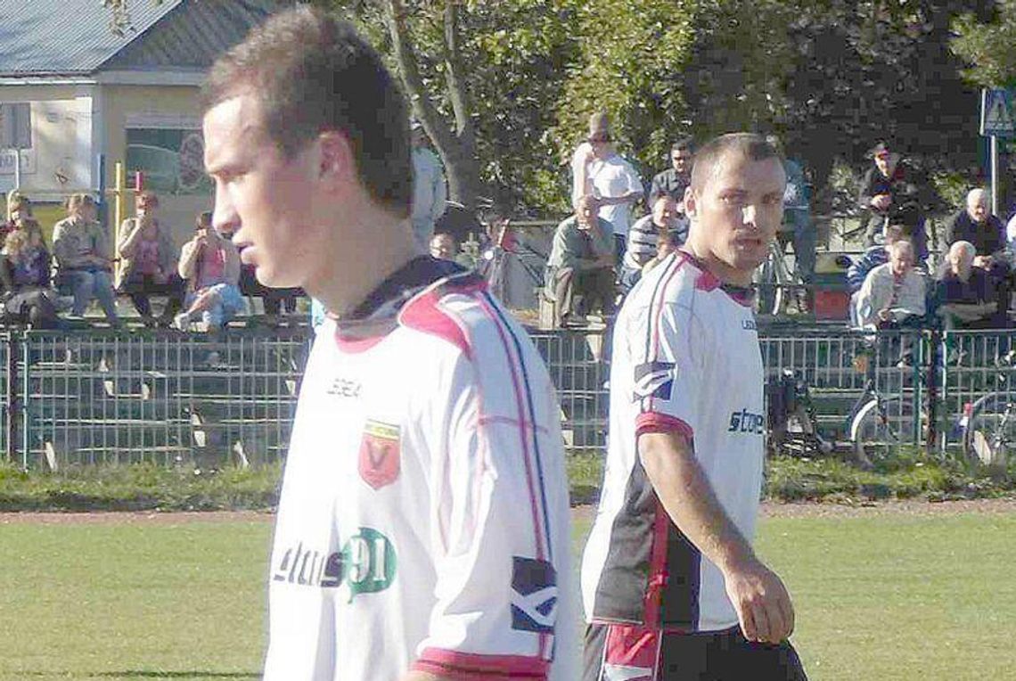 Dwernicki strzelił pięć bramek Bizonowi, a Rafał Kajka zdobył hat-tricka Dwernicki strzelił pięć bramek Bizonowi, a Rafał Kajka zdobył hat-tricka