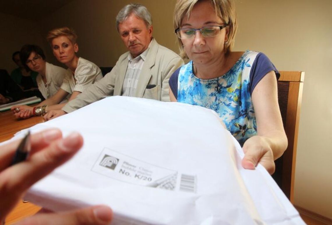 Dwie firmy chcą wywozić śmieci w Lublinie. Czy miasto zdąży z umowami? Dwie firmy chcą wywozić śmieci w Lublinie. Czy miasto zdąży z umowami?