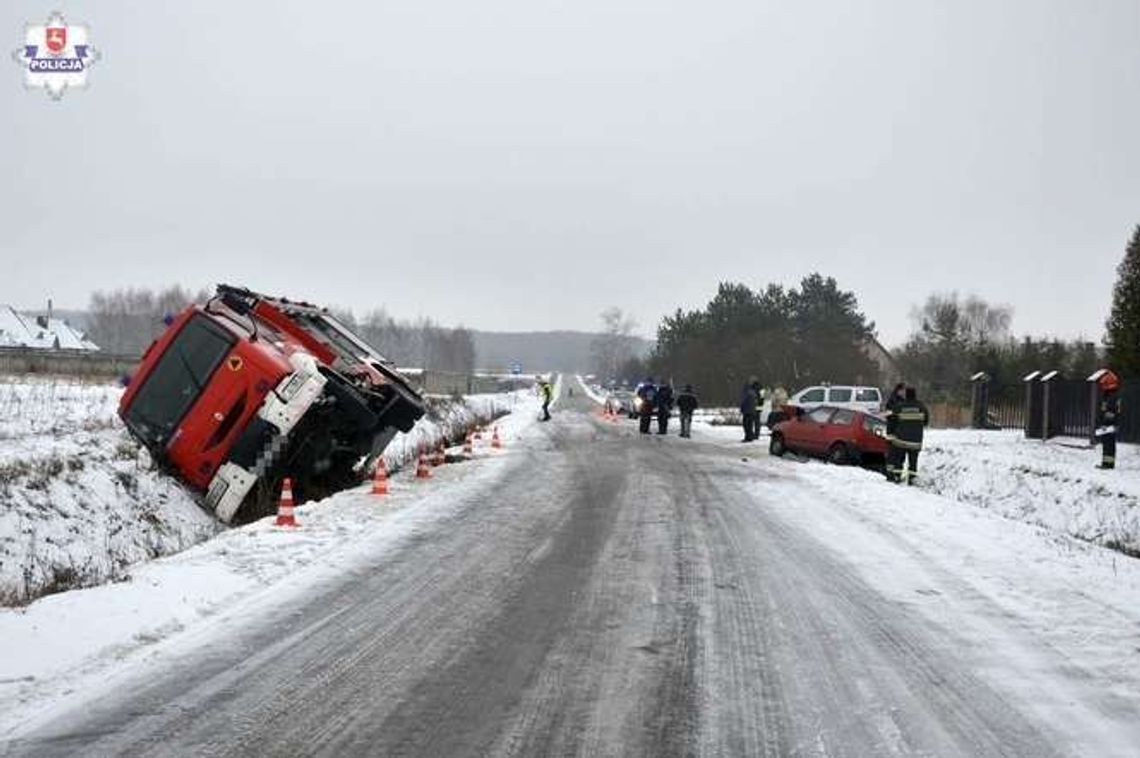 Dwie kolizje wozów strażackich jadących na akcję gaśniczą (zdjęcia) Dwie kolizje wozów strażackich jadących na akcję gaśniczą (zdjęcia)