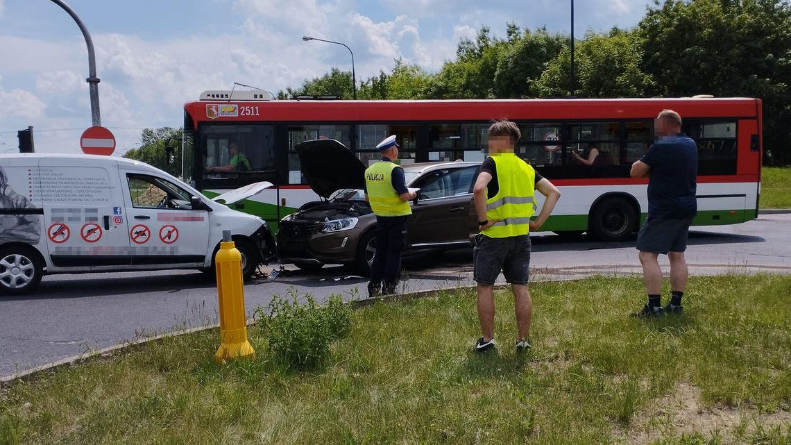 Dwie osoby w szpitalu po wypadku na al. Witosa w Lublinie