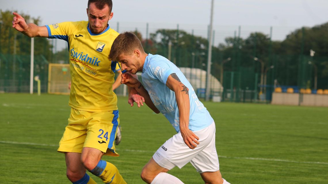 Dwóch piłkarzy odchodzi z Avii Świdnik. Testy Pawła Ulicznego