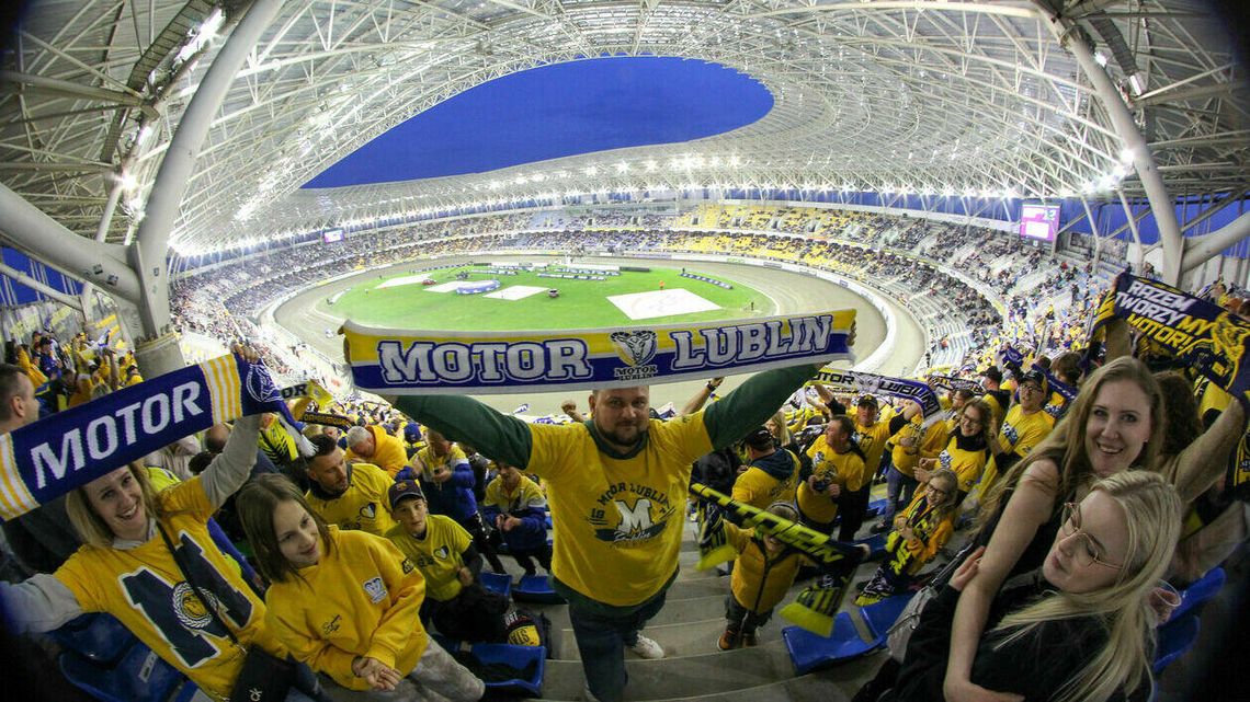 Dwóch Polaków na podium Speedway Grand Prix w Teterow. Mikkel Michelsen bez polotu