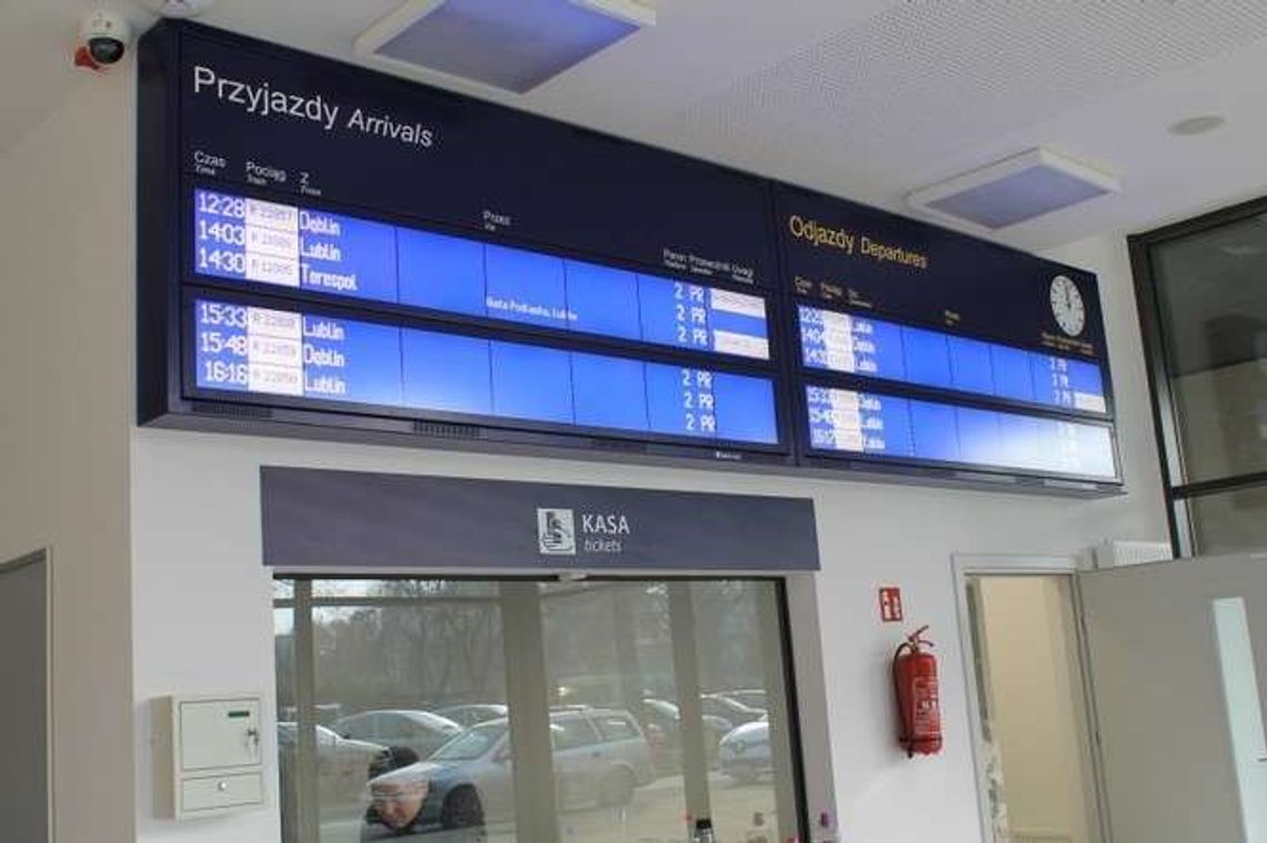 Dworzec kolejowy w Puławach już otwarty po przebudowie