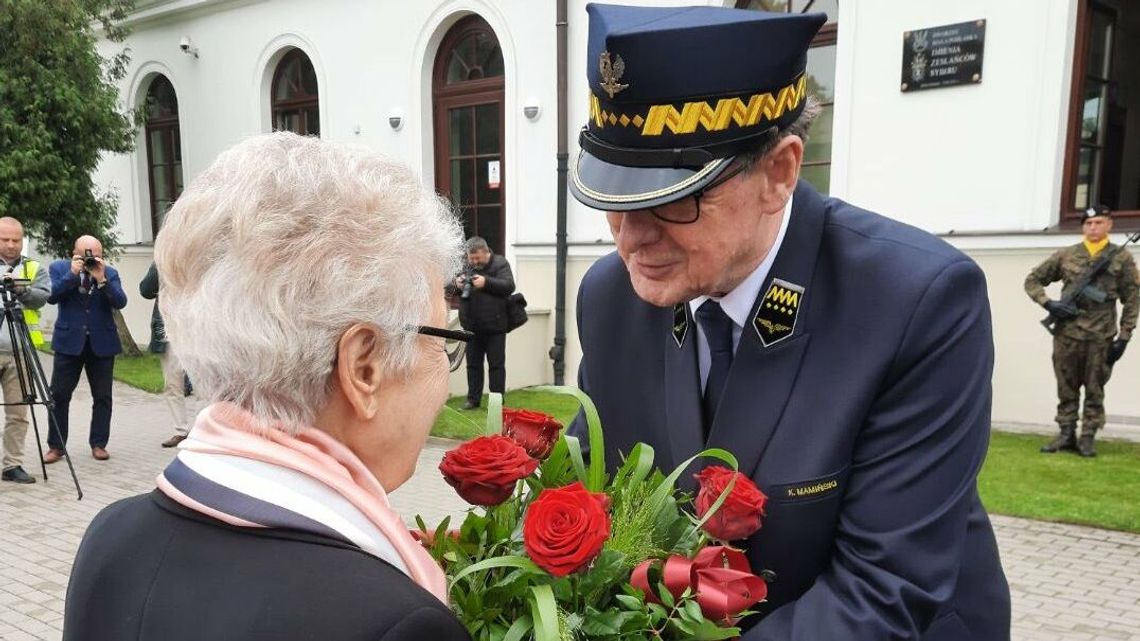 Dworzec w Białej Podlaskiej ma patrona Dworzec w Białej Podlaskiej ma patrona