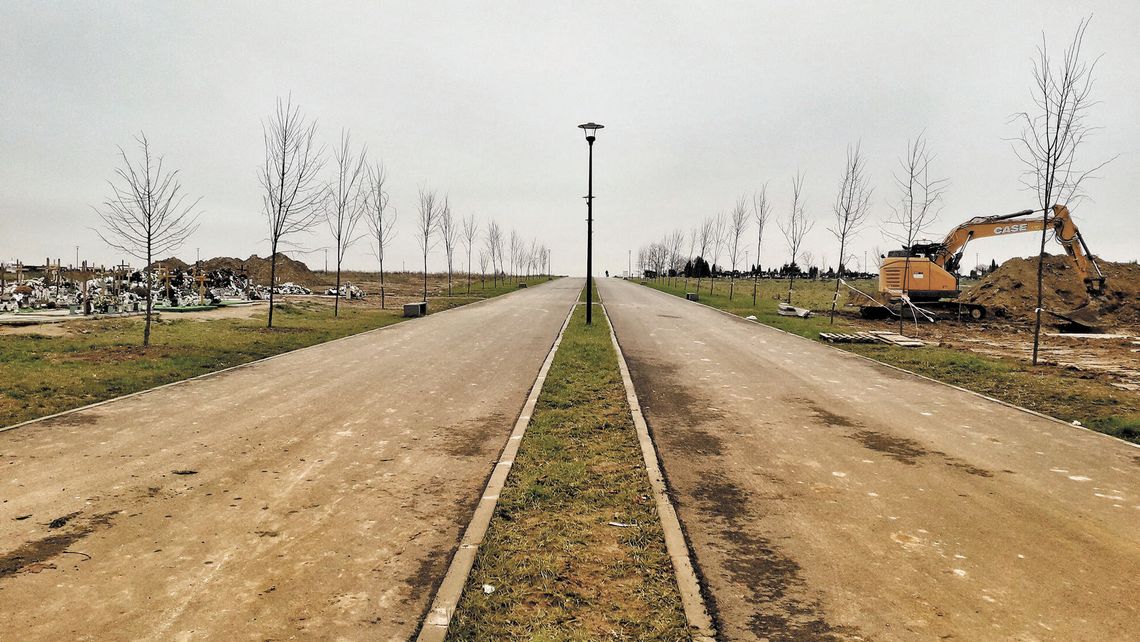 „Dwupasmówką” na groby bliskich. Lublin szykuje też nowy cmentarz w innej części miasta
