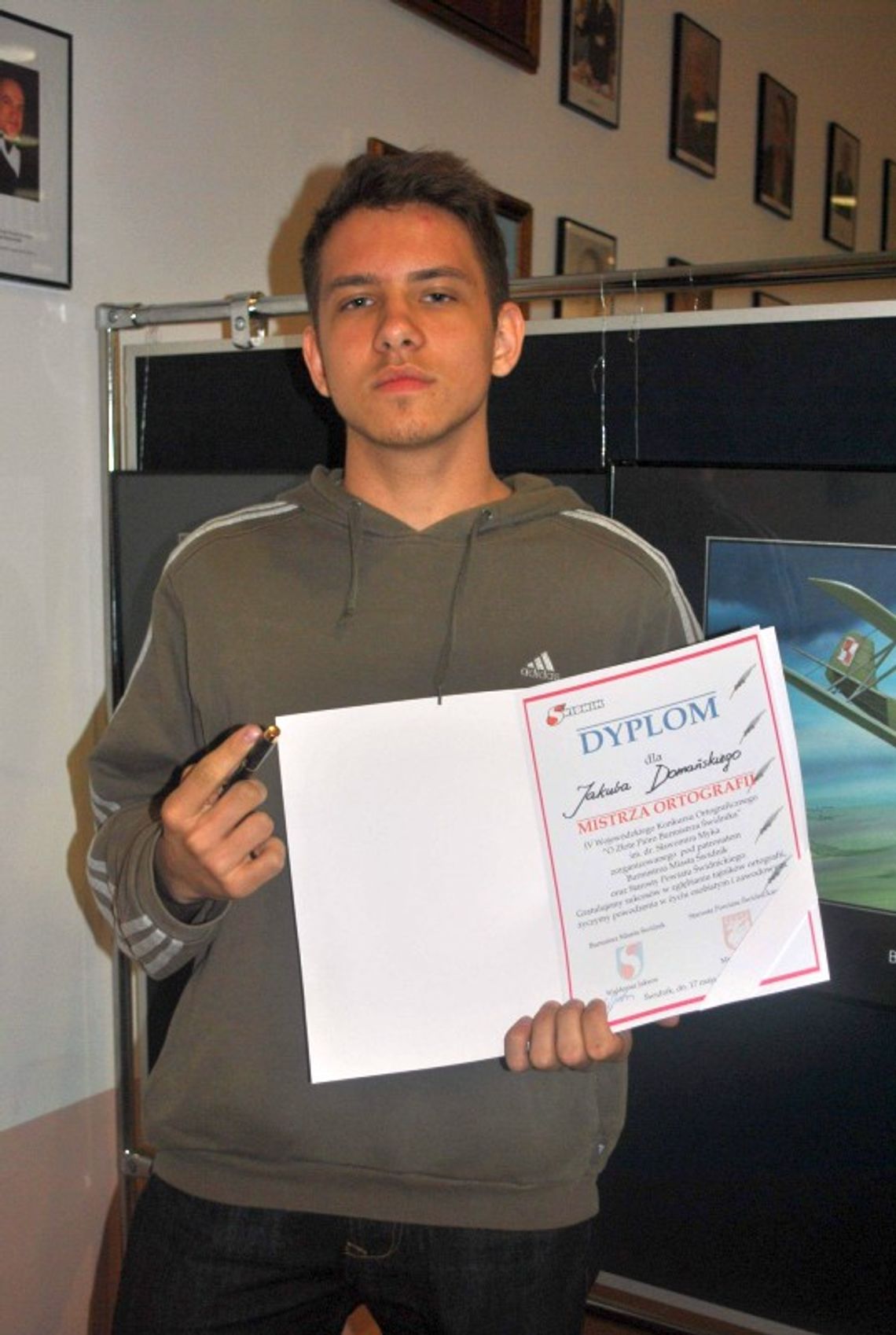 Dyktando w Świdniku: Rekordzista zrobił kilkadziesiąt błędów Dyktando w Świdniku: Rekordzista zrobił kilkadziesiąt błędów