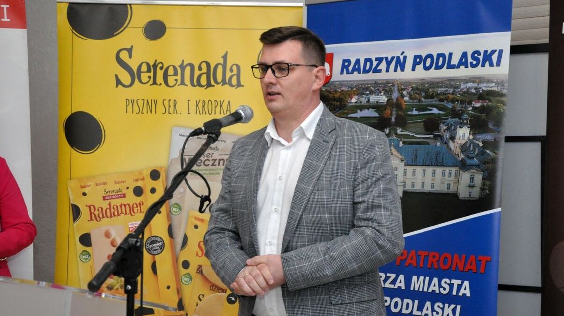 Dyrektor blokuje na Facebooku. "Nie damy się wciągnąć w wyborcze gierki" 