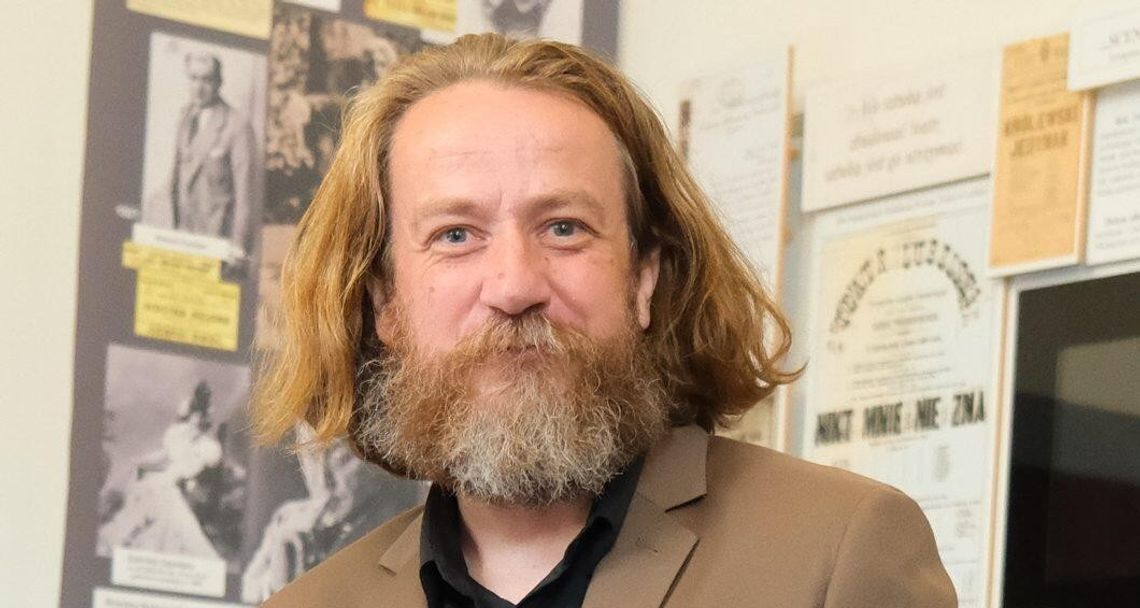Dyrektor Osterwy zeznał, że w TVP otaczała go „mafia”. Kurski grzmi o „zdradzie” Dyrektor Osterwy zeznał, że w TVP otaczała go „mafia”. Kurski grzmi o „zdradzie”