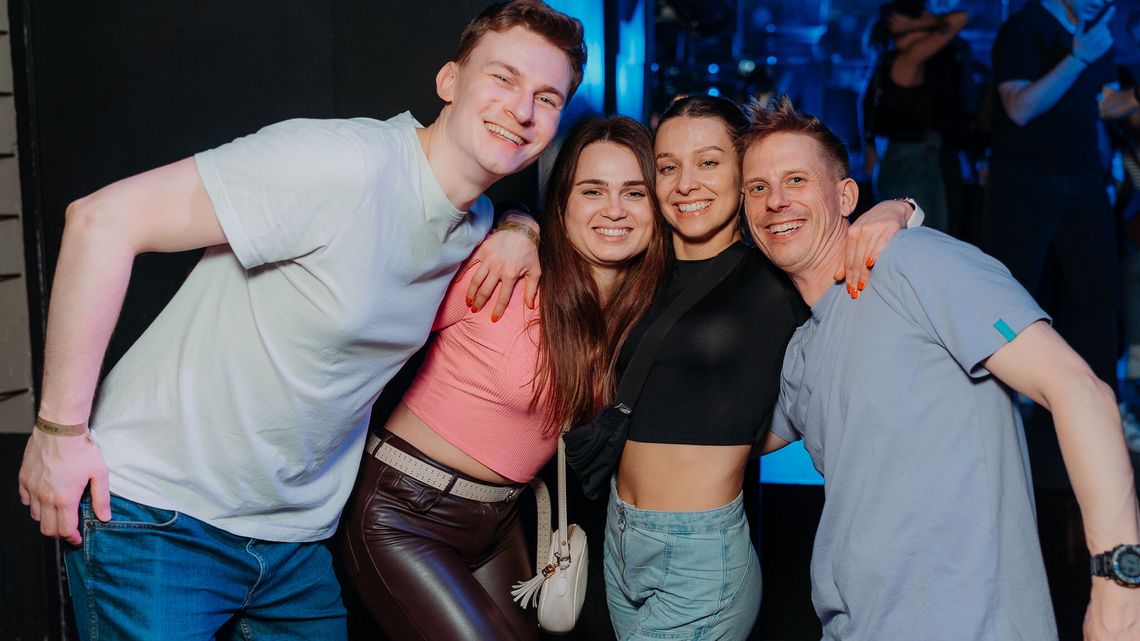 Dyskoteka Gra w Rzut Beretem – gorąca noc pełna zabawy