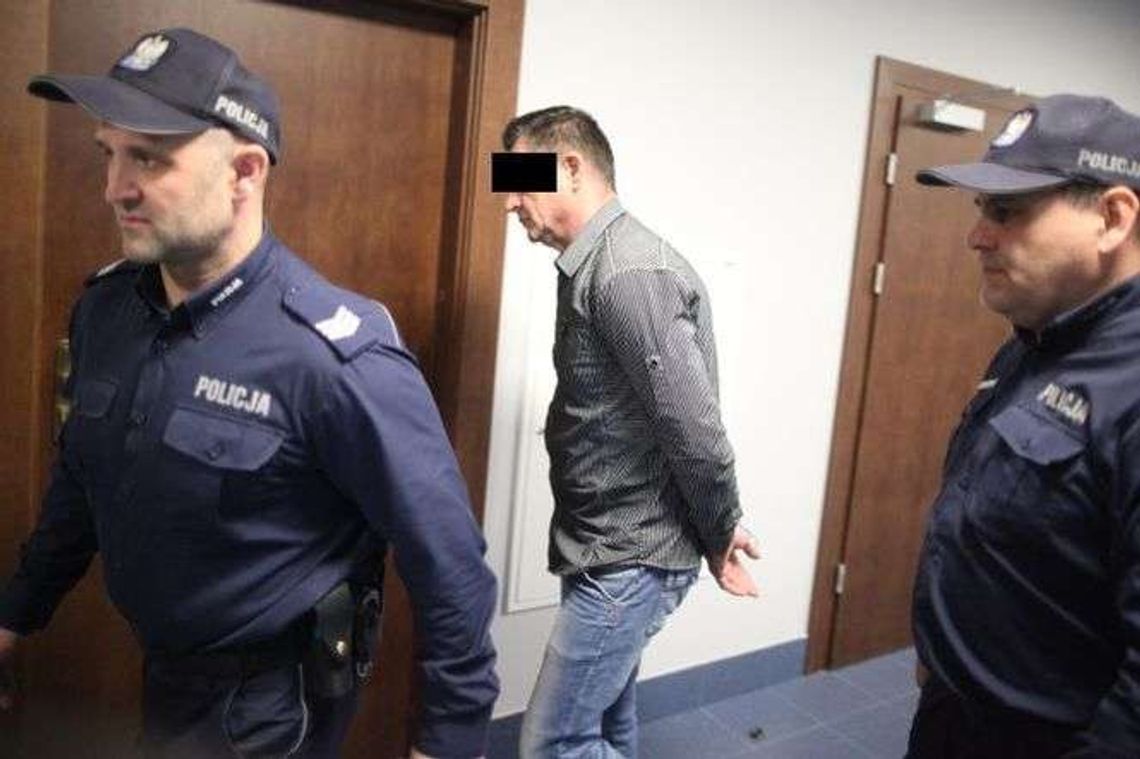 Dźgał żonę nożem, kazał jej "zdychać". Kobieta w sądzie: "Każdy z nas popełnia błędy"