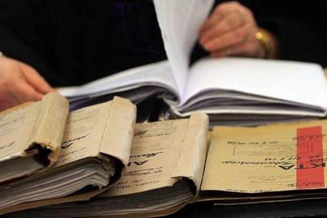 Dźgnęła męża nożem, wyszedł przed dom i zmarł. Usłyszała wyrok