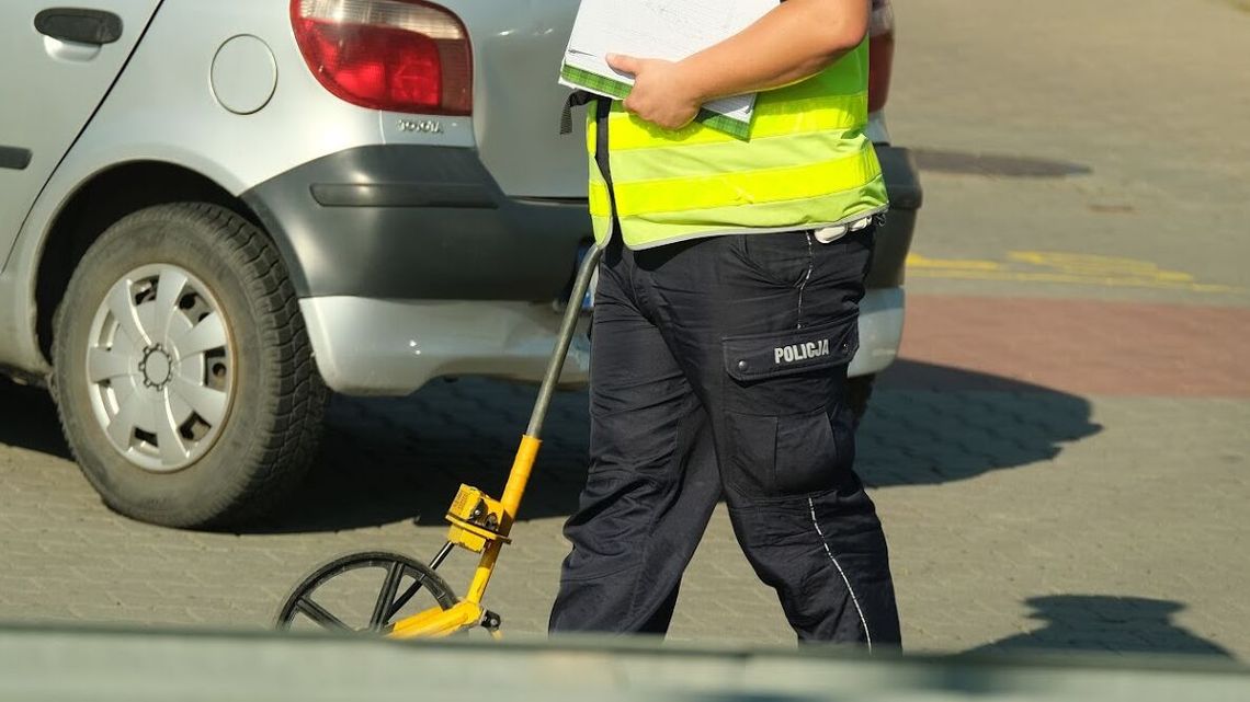"Dziadek, potrąciliśmy kobietę w ciąży". Dziadek niestety postanowił pomóc "Dziadek, potrąciliśmy kobietę w ciąży". Dziadek niestety postanowił pomóc