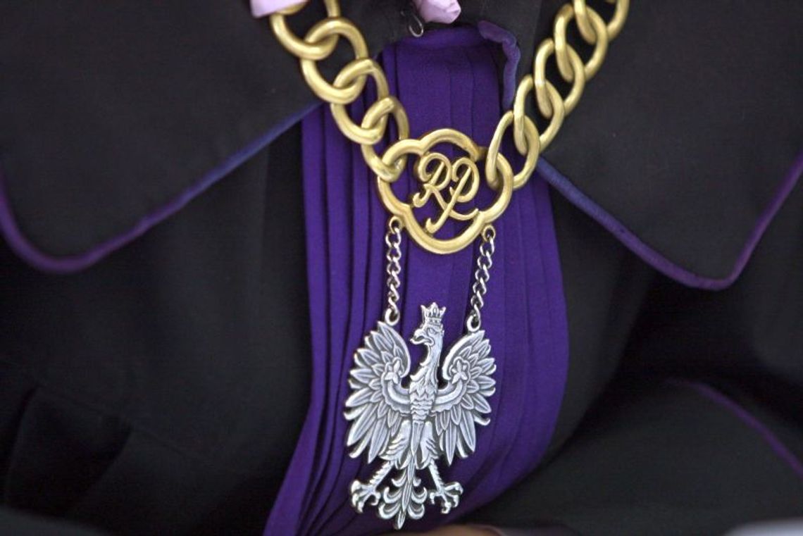 Działka pod Nałęczowem i kulisy powstania testamentu. Z sędzią do sądu