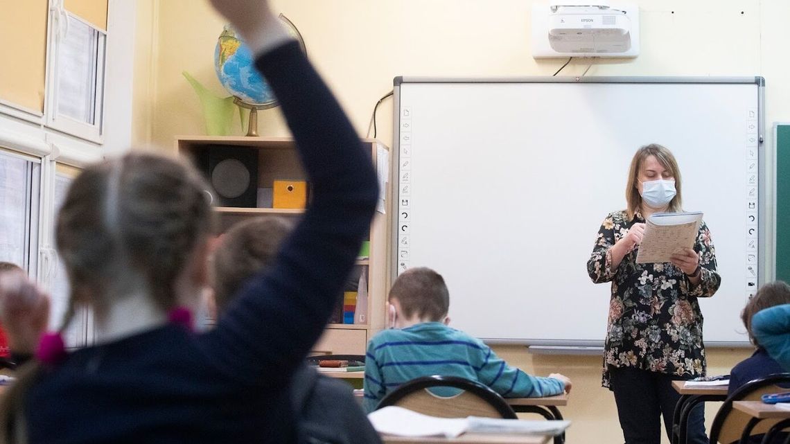 Dzieci wrócą do szkoły 10 stycznia? Jest jedno „jeśli” 