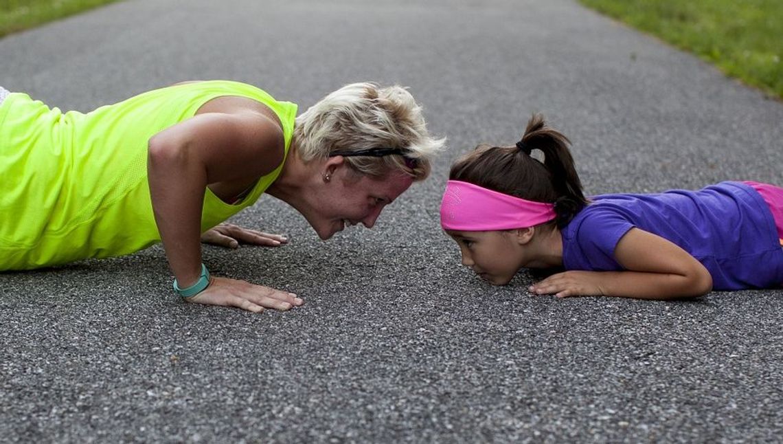 Dzieci z lubelskiej szkoły miały nagrywać filmiki, jak ćwiczą. Sprawa podzieliła rodziców