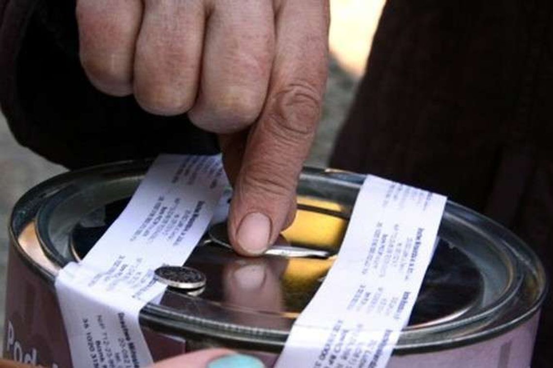 Dzieci zbierały pieniądze dla potrzebujących. Ktoś włamał się i je ukradł. "Są wstrząśnięte"