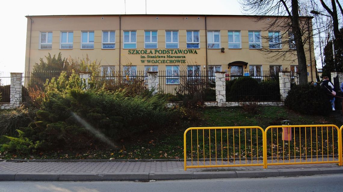 Dziecko poza obwodem? Gmina nie chce już płacić za dowóz do szkoły Dziecko poza obwodem? Gmina nie chce już płacić za dowóz do szkoły