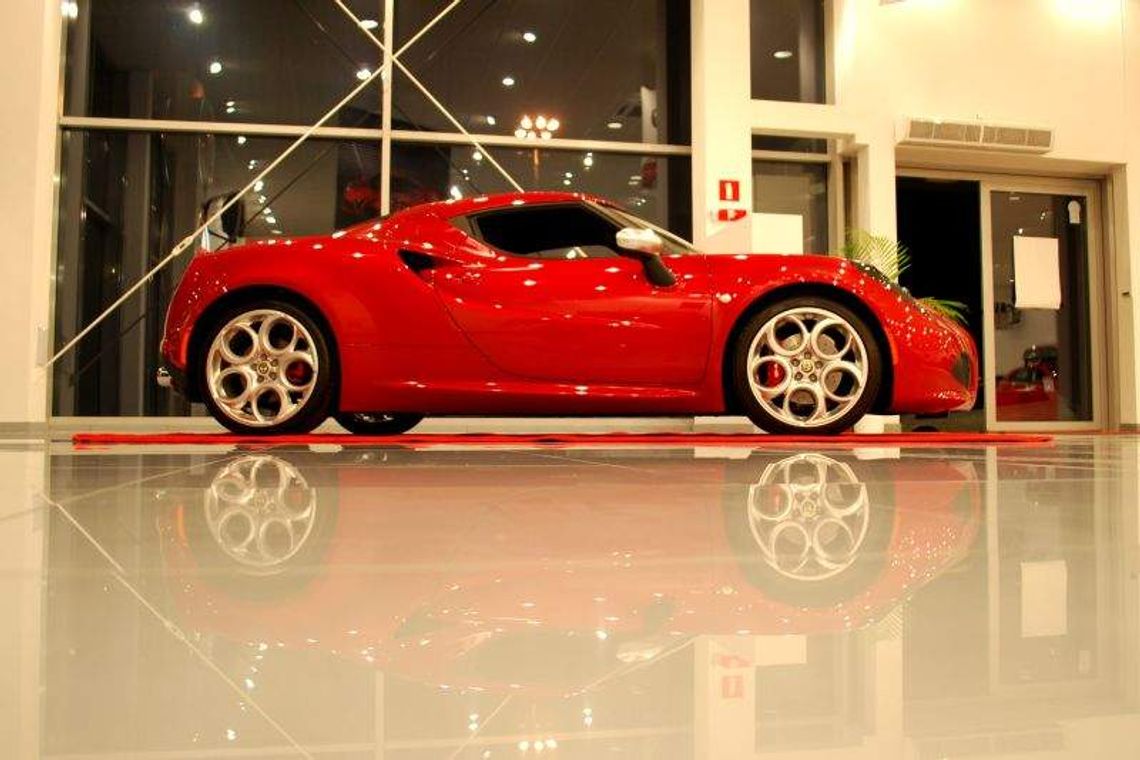 Dzieło sztuki na kołach. Alfa romeo 4C w salonie w Lublinie