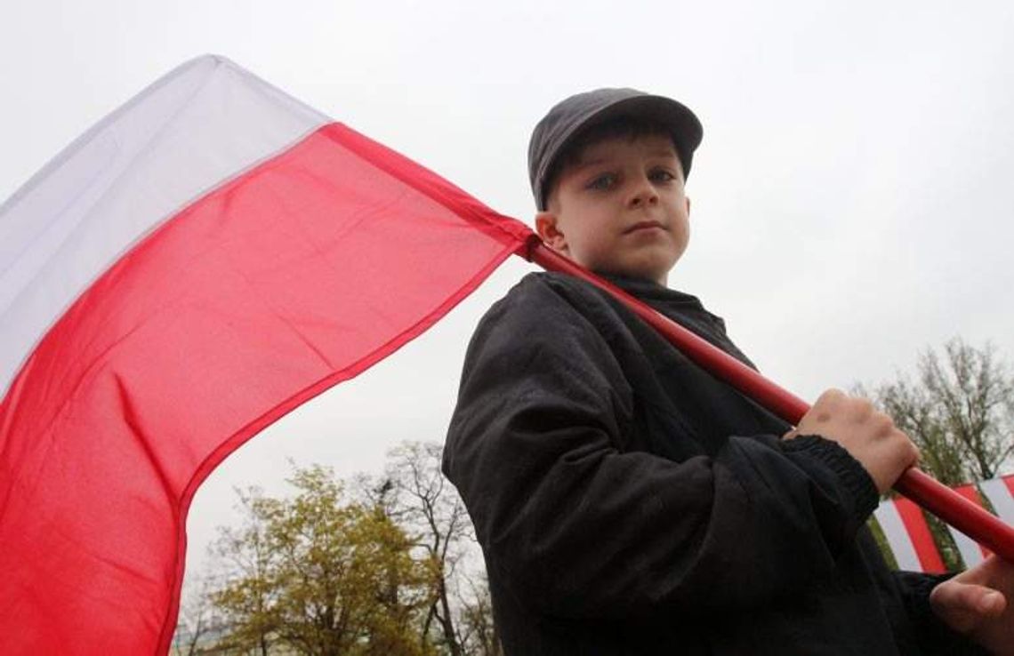 Dzień Flagi Rzeczypospolitej Polskiej (zdjęcia) Dzień Flagi Rzeczypospolitej Polskiej (zdjęcia)