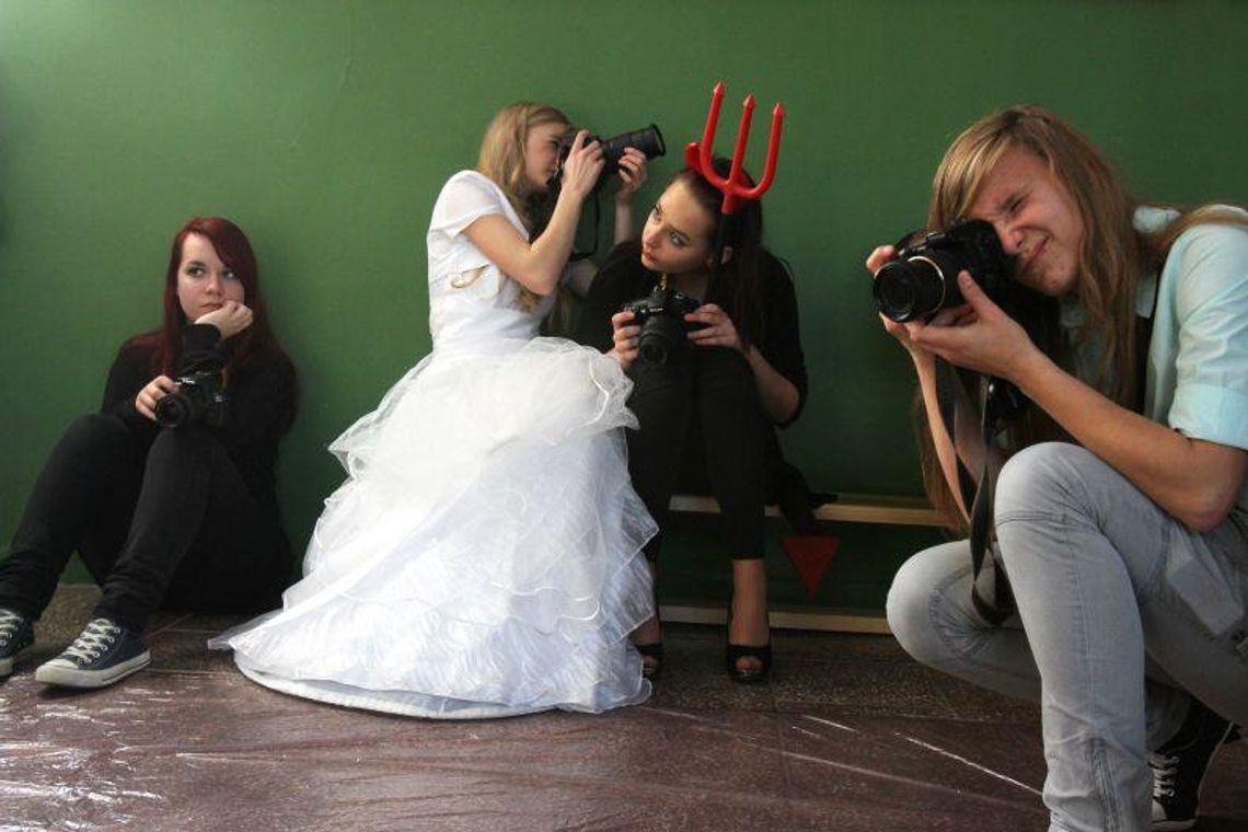 Dzień fotografii w W XIV LO (zdjęcia)