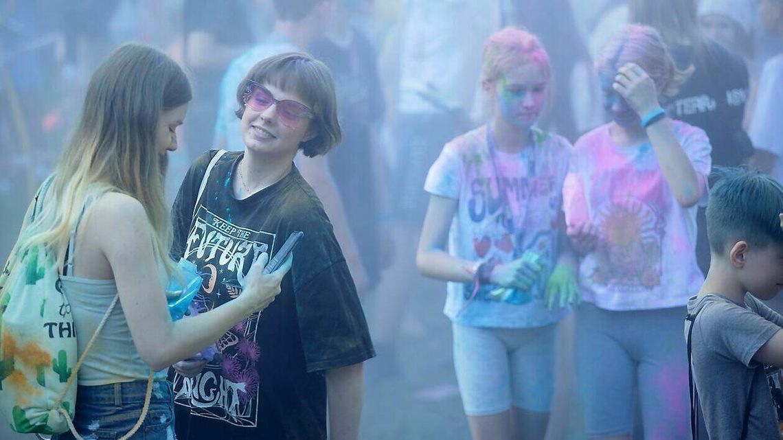 Dzień Kolorów nad Zalewem Zemborzyckim. Zobacz, jak się bawiono