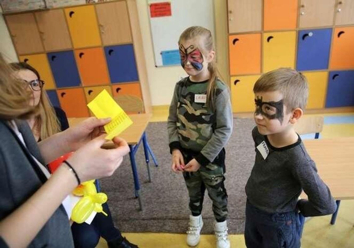 Dzień otwarty w Paderewskim. Gry, zabawy i sport