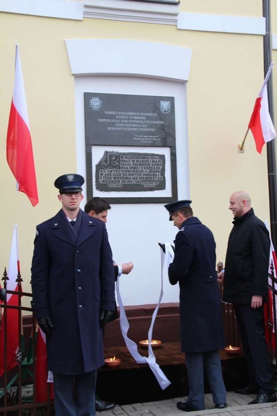 Dzień Pamięci Żołnierzy Wyklętych. Odsłonięto tablicę