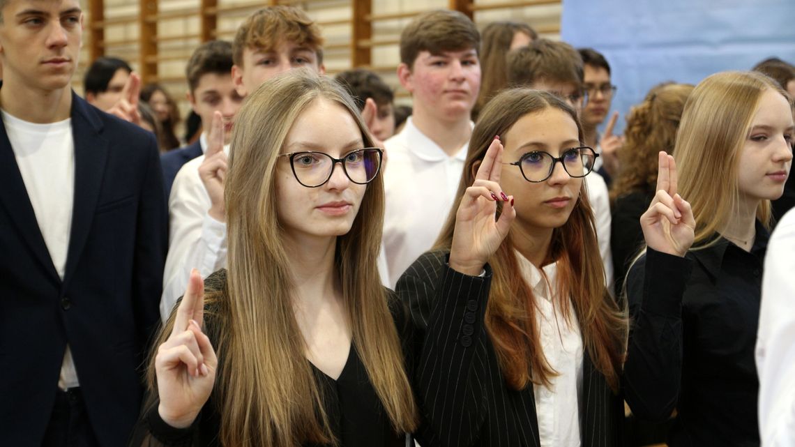 Dzień Patrona i ślubowanie pierwszych klas w I LO [zdjęcia]