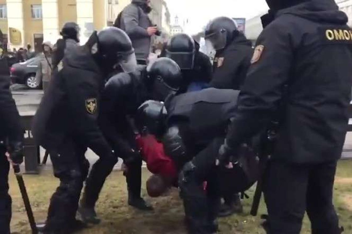 Dzień Wolności na Białorusi: Rozpędzanie demonstracji, masowe zatrzymania