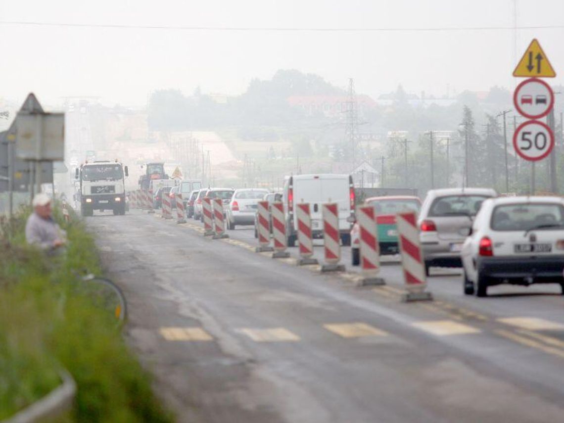 Dziennik budowy S17: Deszcz hamuje drogowców Dziennik budowy S17: Deszcz hamuje drogowców
