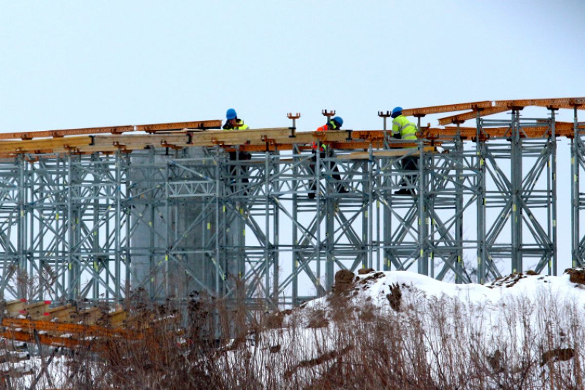 Dziennik budowy S17: Urzędnik czeka, droga czeka 
