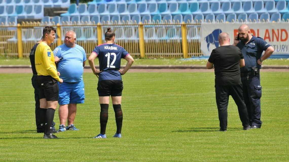 Dziennikarz opisał skandaliczne zachowanie działacza piłkarskiego. Klub się zemścił Dziennikarz opisał skandaliczne zachowanie działacza piłkarskiego. Klub się zemścił