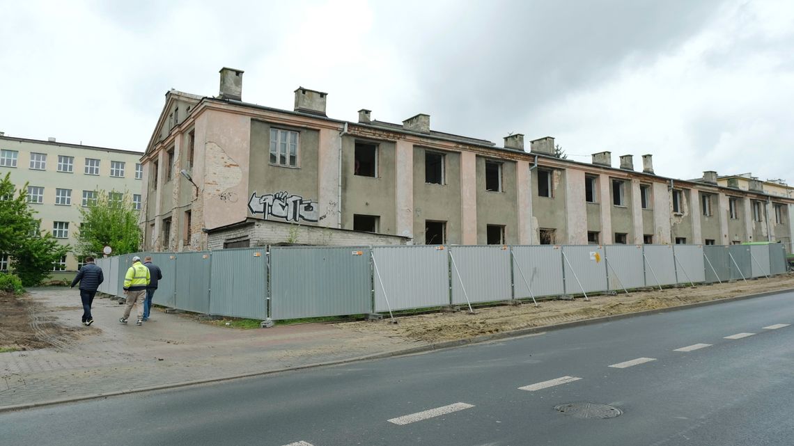 Dziesiątki ptaków zginęły w podpalonym budynku przy Al. Racławickich w Lublinie Dziesiątki ptaków zginęły w podpalonym budynku przy Al. Racławickich w Lublinie