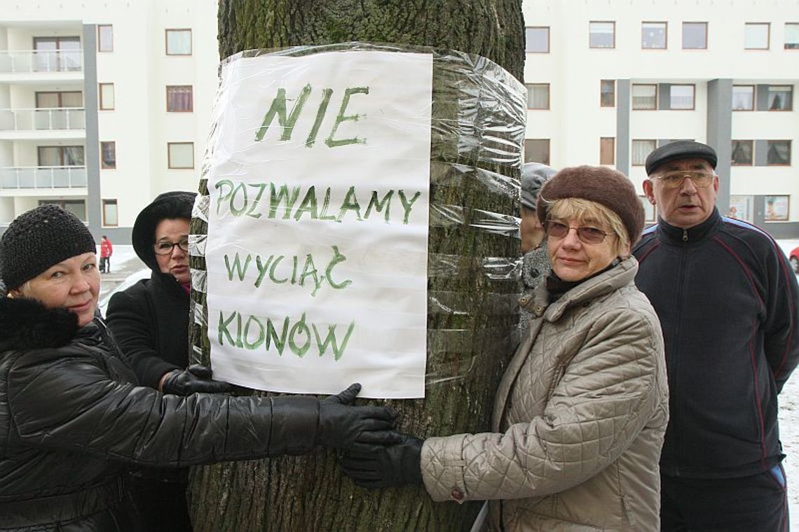 Dziewanny: Mieszkańcy bronią drzew przed wycinką