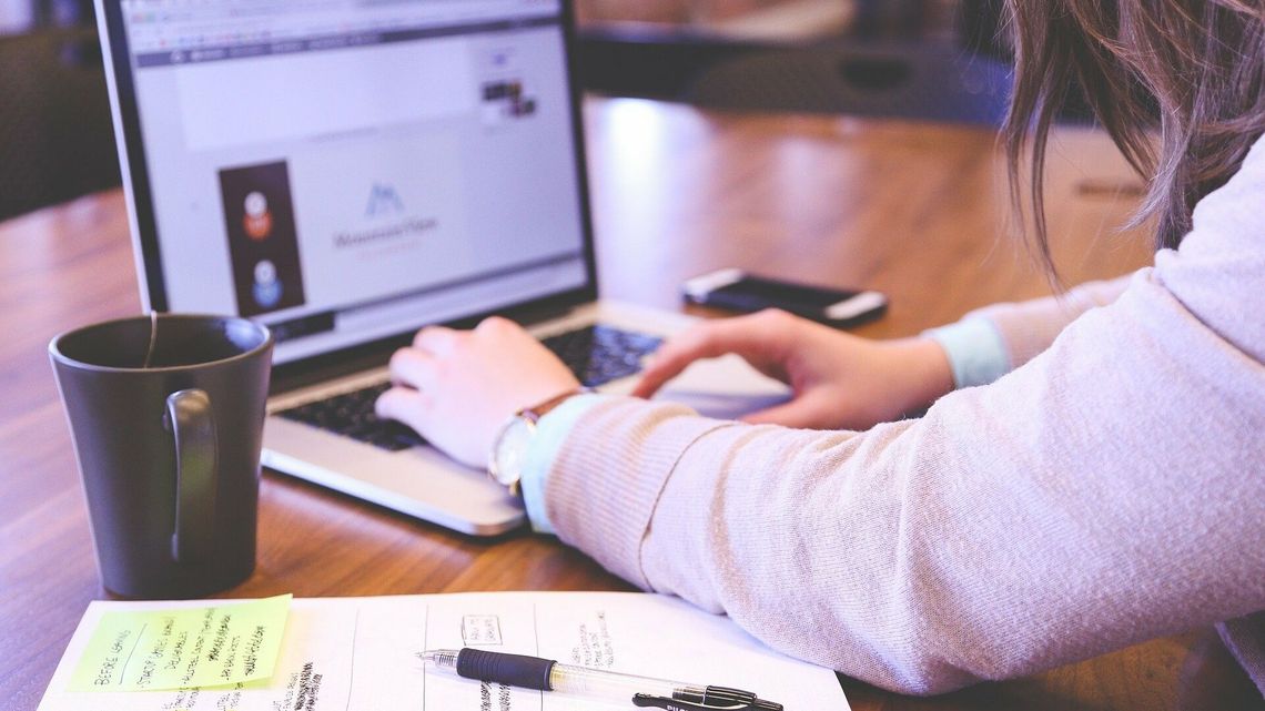 Dziewczyny na politechnikach. Rzadziej wybierają kierunki techniczne, ale świetnie sobie na nich radzą