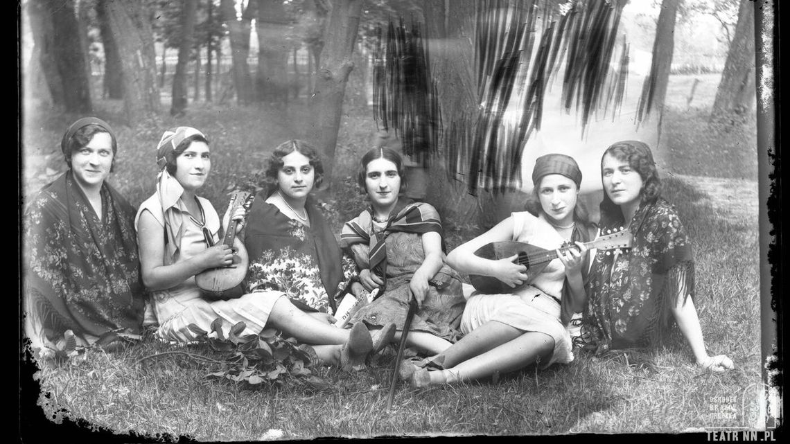 Dziewczyny z reklamy. Lubelski negatyw amerykańskiej pamiątki Dziewczyny z reklamy. Lubelski negatyw amerykańskiej pamiątki