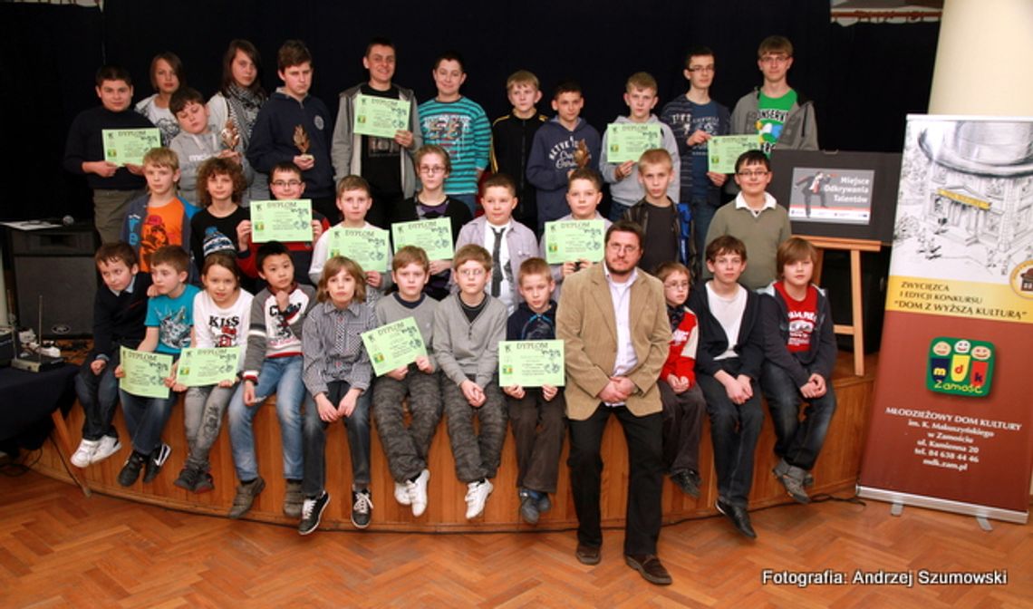 Dzikie drużyny walczyły przy planszach: Turniej szachowy w MDK Zamość