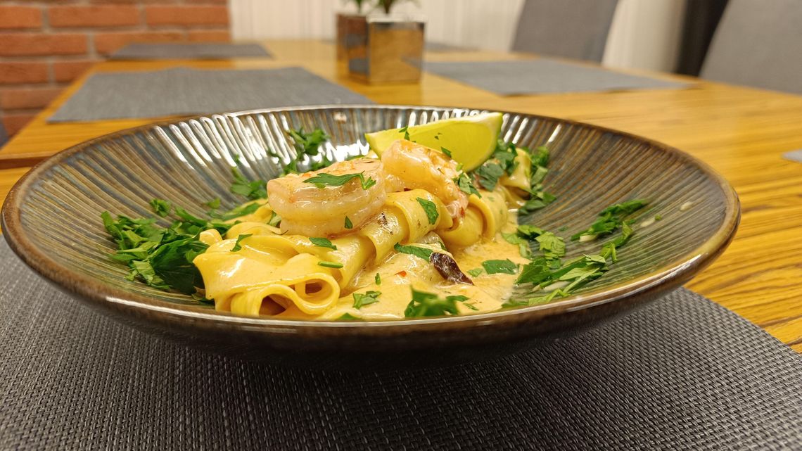 Dziś dzień spaghetti. Jaki jest sposób na ten popularny makaron?