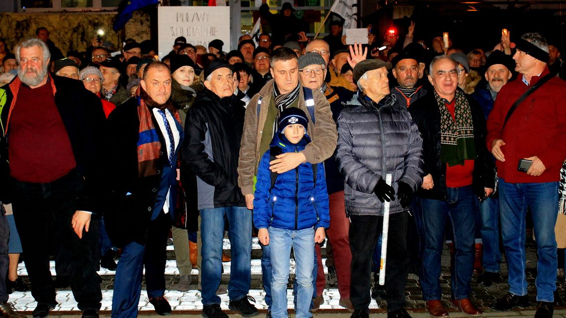 "Dziś sędziowie - jutro Ty". Demonstracja przed sądem w Puławach [zdjęcia]