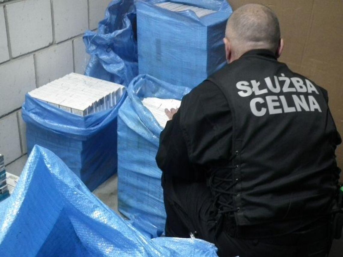 Dziupla z nielegalnymi papierosami w centrum Lublina
