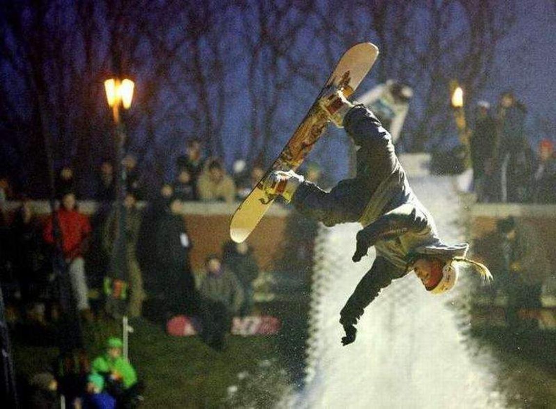 Efektowne zawody snowboardowe w Lublinie (ZDJĘCIA) Efektowne zawody snowboardowe w Lublinie (ZDJĘCIA)