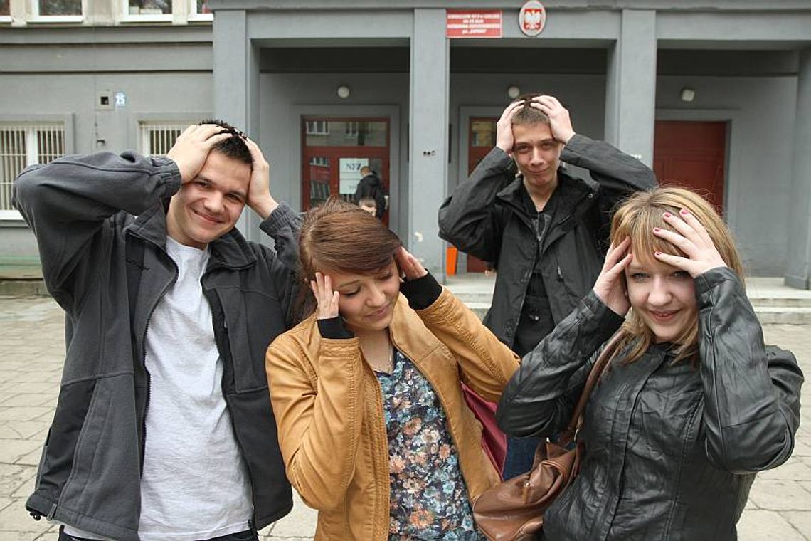 Egzamin gimnazjalny 2012: Część humanistyczna (Pytania, odpowiedzi, arkusze)